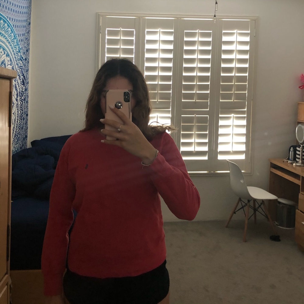 sweatshirt